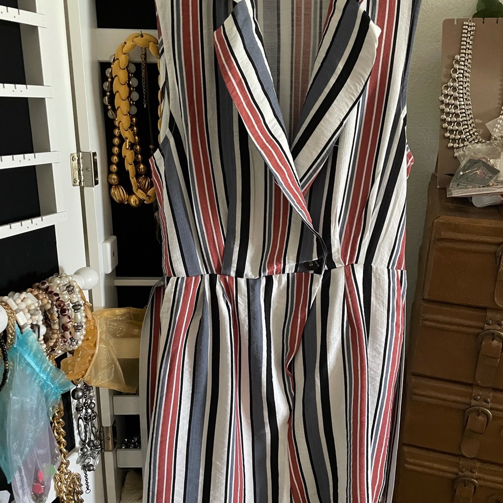 Striped Romper - Picture 2 of 3